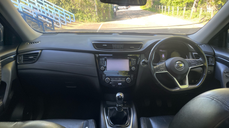 Nissan X-Trail 1.6 dCi Tekna 5dr Diesel Station Wagon